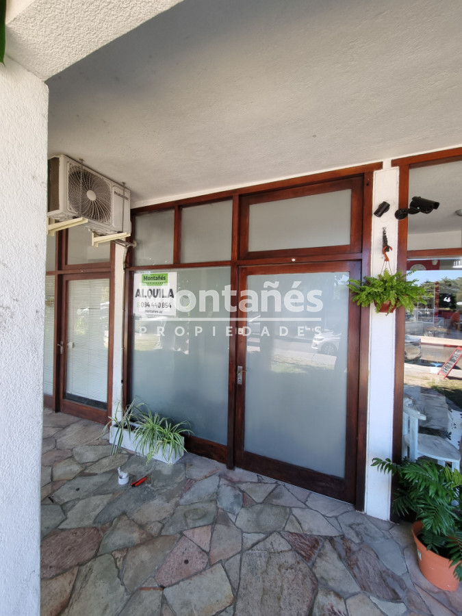 Local Comercial ID.10255 - 🔹 Local Comercial en Punto Estratégico 🏪📍