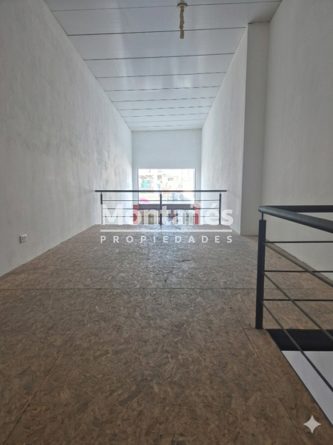 Local Comercial ID.10612 - 🔥 El Mejor Punto Comercial de Maldonado Está Disponible!!!
