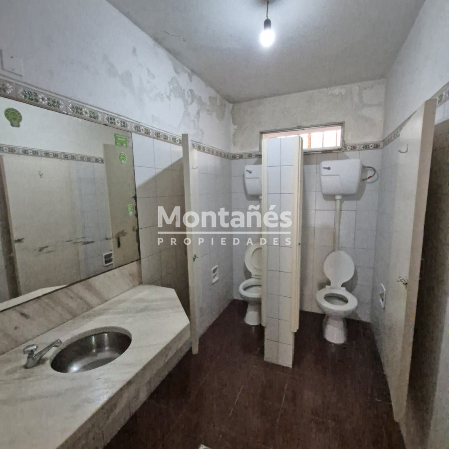 Local Comercial ID.10508 - Centro de Maldonado | Local Ideal para Potenciar tu Marca