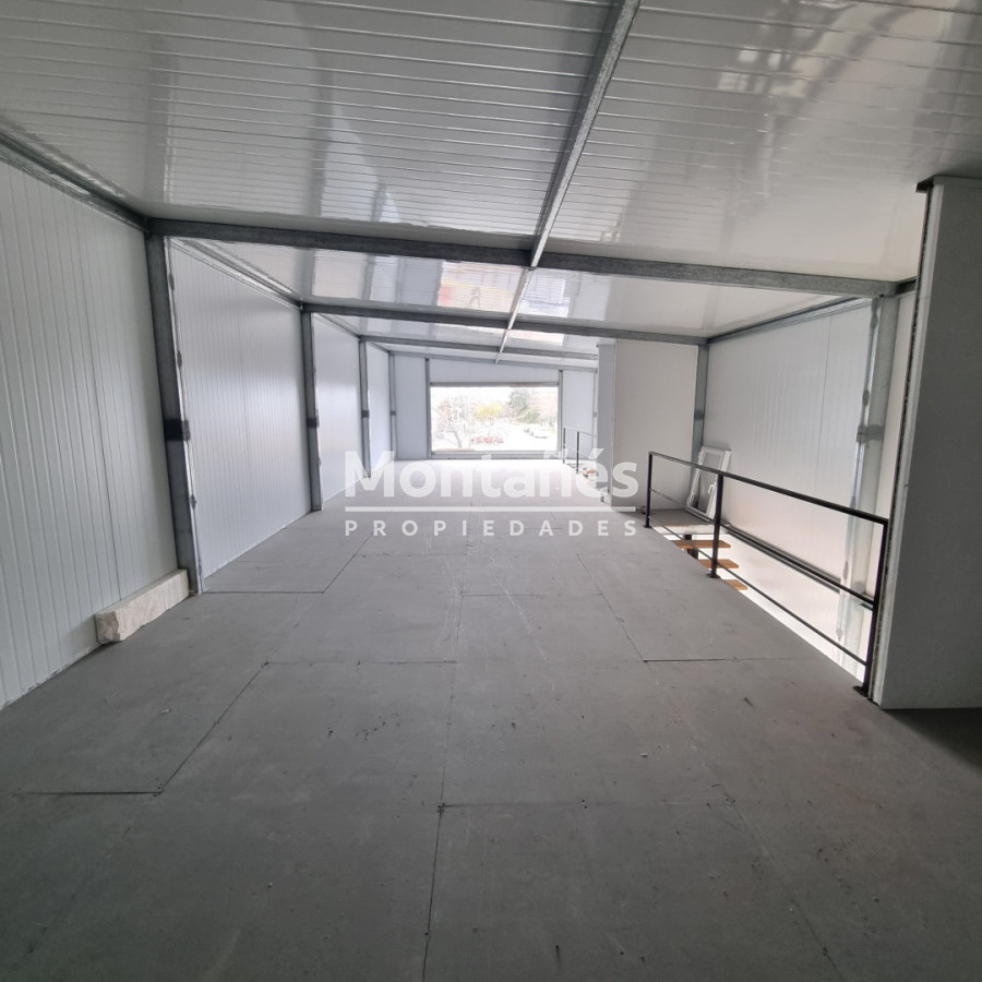 Local Comercial ID.10585 - 🔥 Próxima apertura: Ultimos 2 locales premium en Av. Lussich