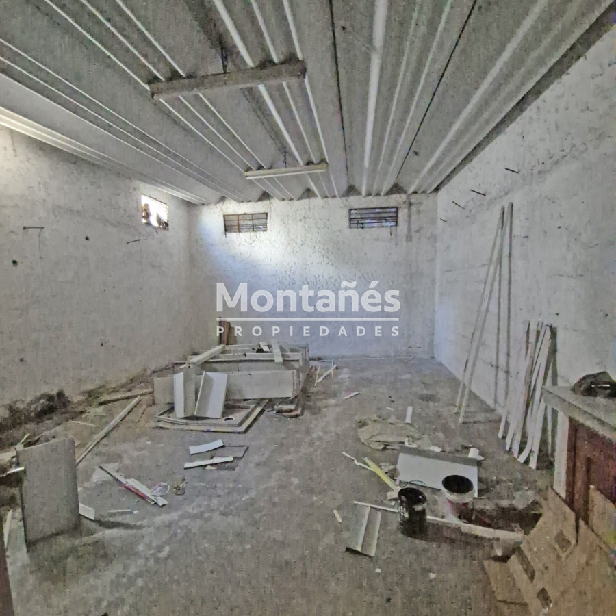 Local Comercial ID.10577 - Local Comercial: ¡El espacio ideal para tu proyecto en Maldonado! 📈