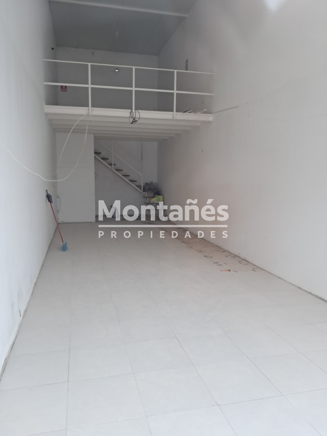 Local Comercial ID.10634 - Alquiler ¡El espacio ideal para hacer crecer tu negocio!