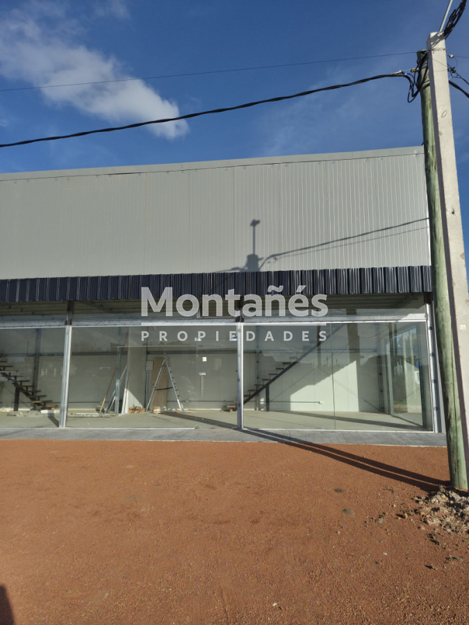 Local Comercial ID.10585 - 🔥 Próxima apertura: Ultimos 2 locales premium en Av. Lussich