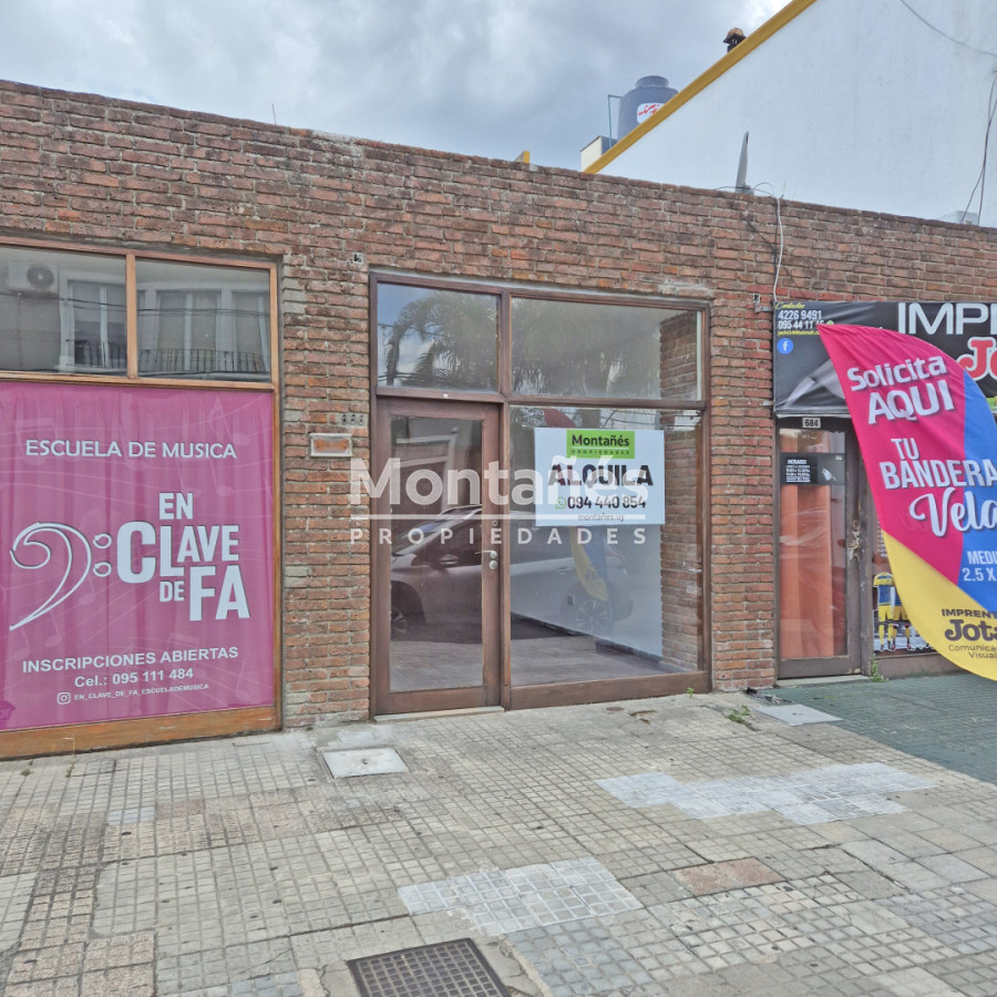 Local Comercial ID.10475 - Centro | Local u Oficina con Múltiples Posibilidades