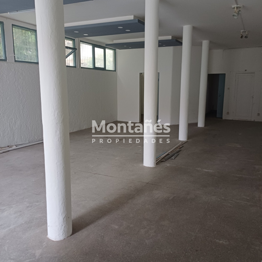 Local Comercial ID.10471 - Su Negocio, Pegado a la IMM. ¡95 m² Libres!