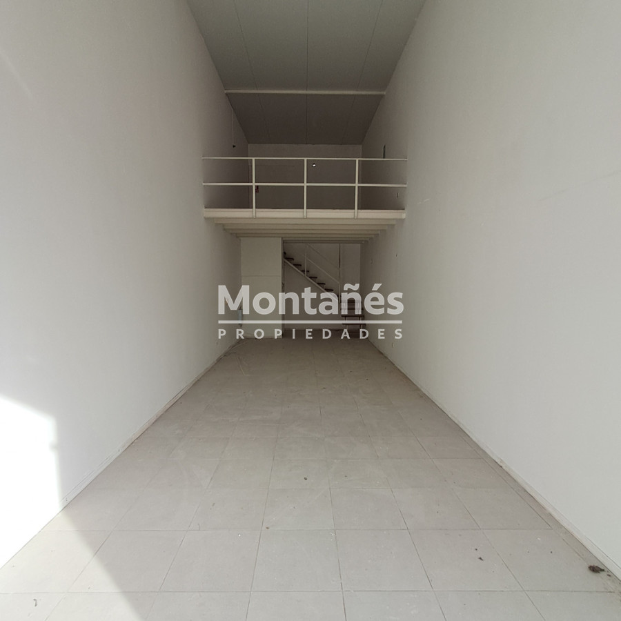 Local Comercial ID.10634 - Alquiler ¡El espacio ideal para hacer crecer tu negocio!