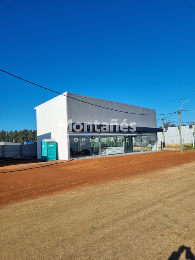 Local Comercial ID.10585 - 🔥 Próxima apertura: Ultimos 2 locales premium en Av. Lussich