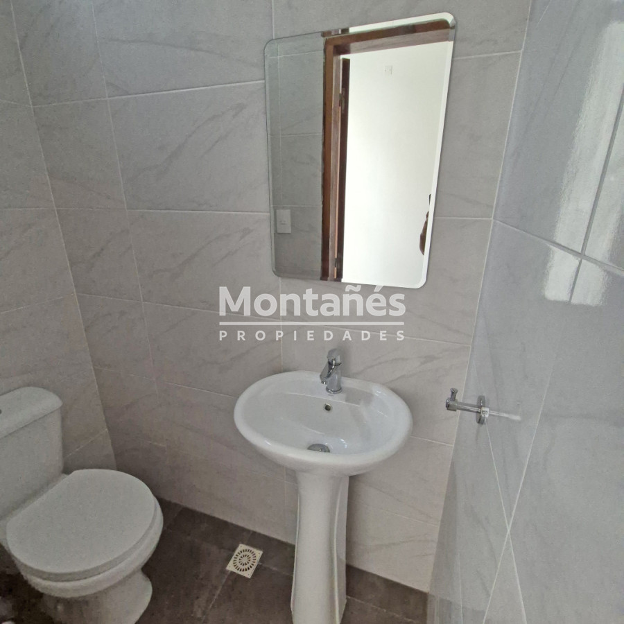 Local Comercial ID.10475 - Centro | Local u Oficina con Múltiples Posibilidades