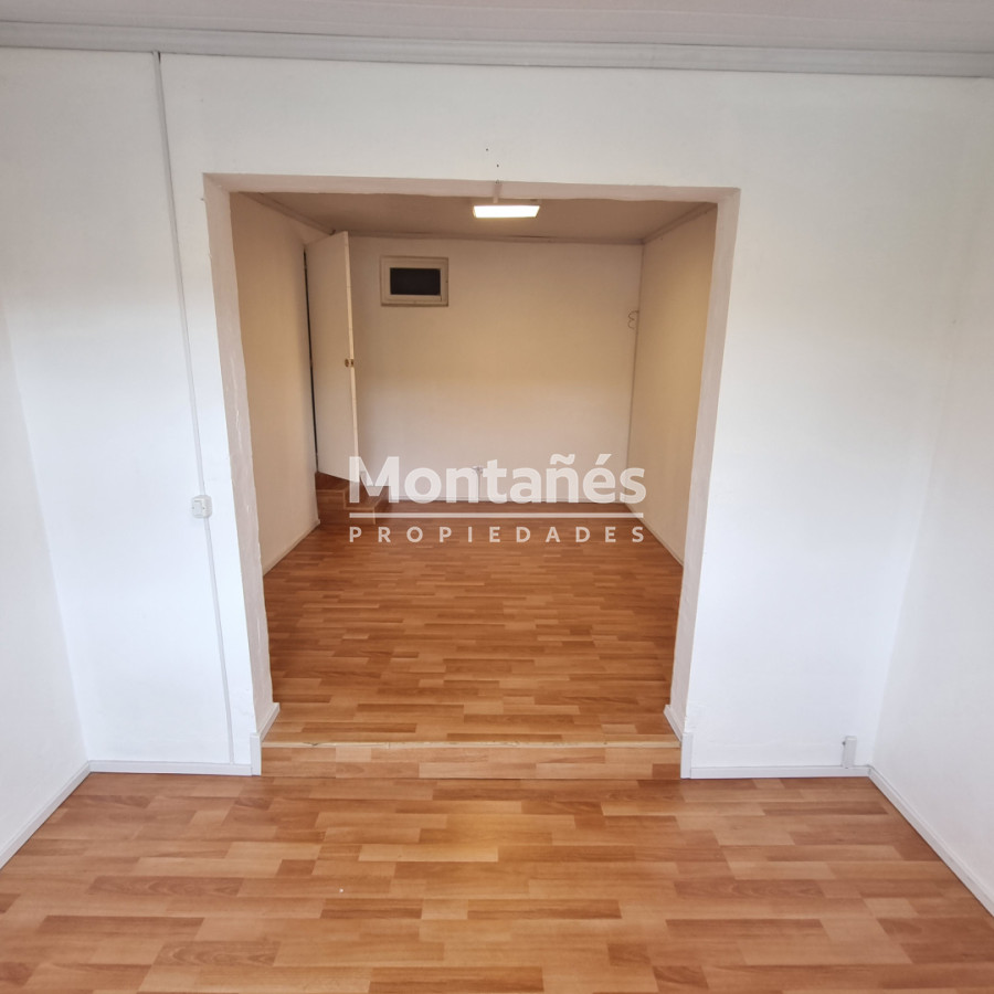 Local Comercial ID.10586 - 🚀 LOCAL COMERCIAL EN PEATONAL SARANDÍ - MÁXIMA EXPOSICIÓN