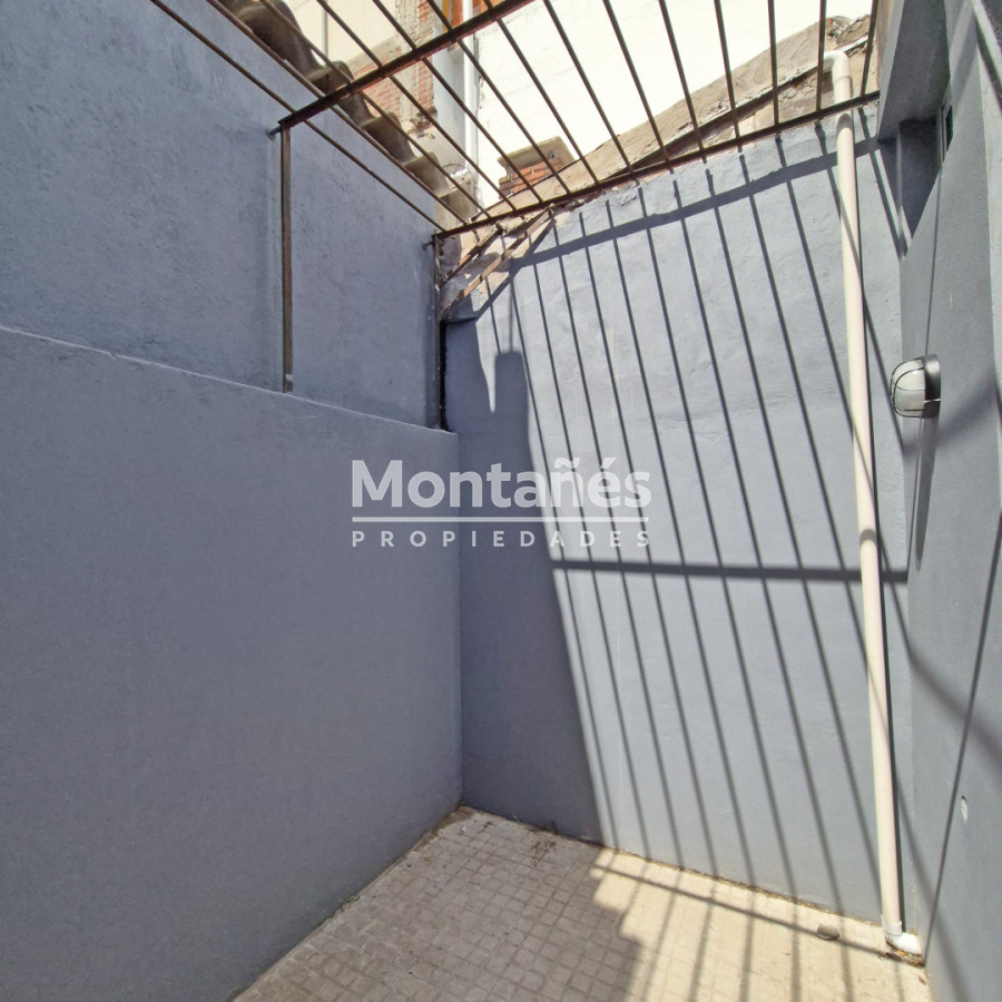 Local Comercial ID.10475 - Centro | Local u Oficina con Múltiples Posibilidades