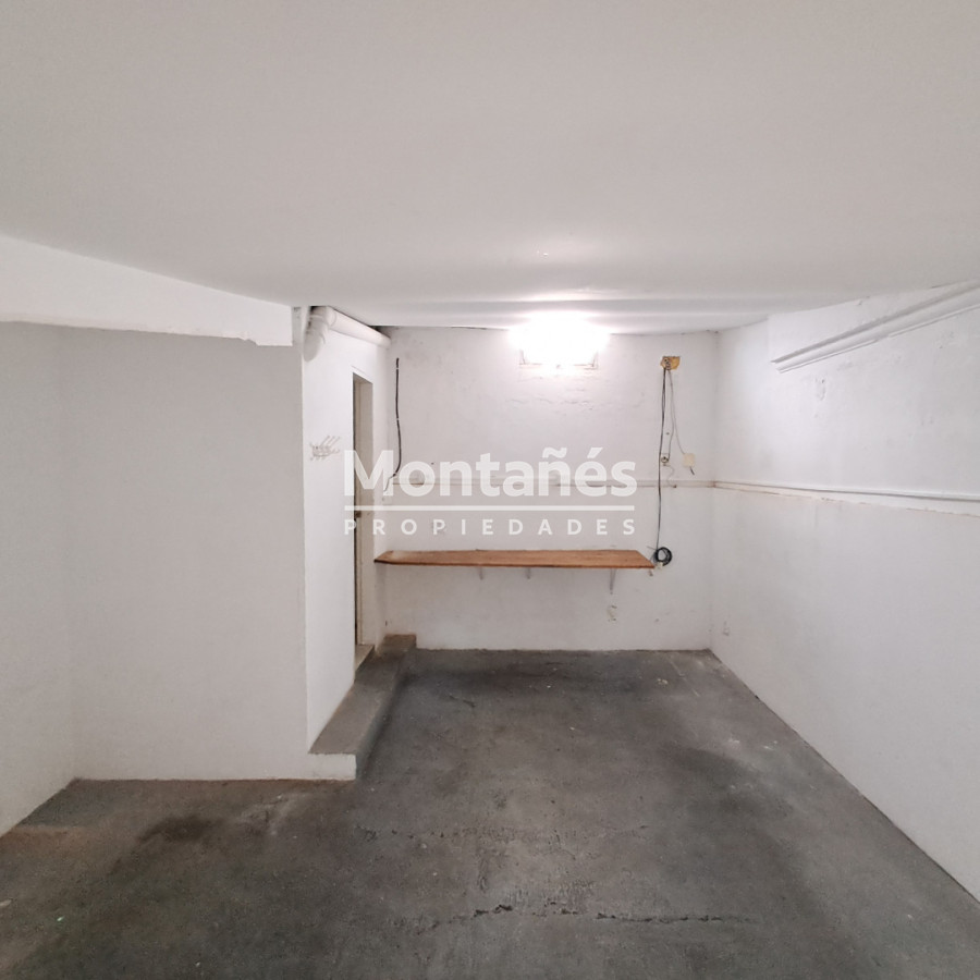 Local Comercial ID.10593 - 🔥 ESQUINA TOP EN EL CENTRO DE MALDONADO | MÁXIMA EXPOSICIÓN TODO EL AÑO