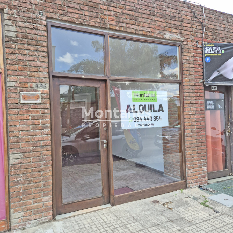 Local Comercial ID.10475 - Centro | Local u Oficina con Múltiples Posibilidades
