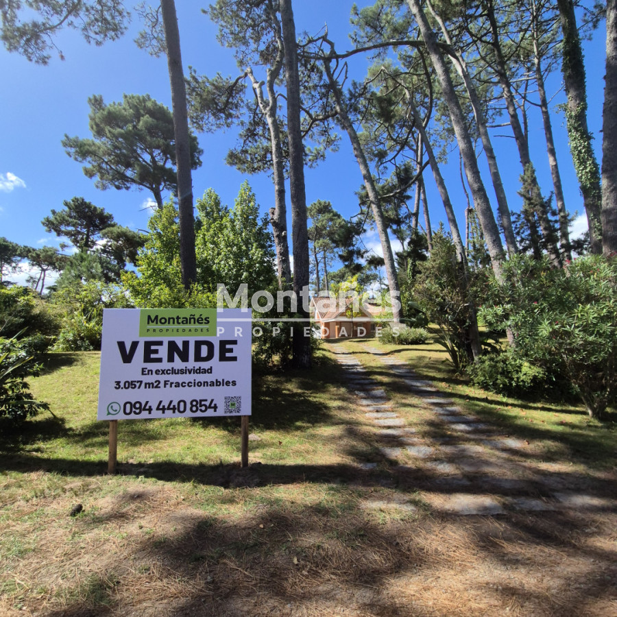 Terreno ID.10572 - 💼 3.057 m² Divisibles en 3 Lotes con Ubicación Estratégica