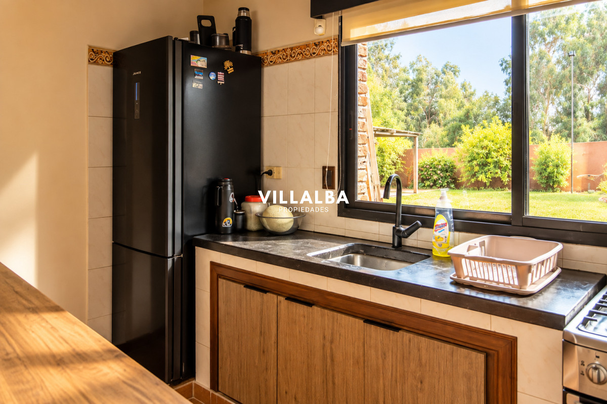 Apartamento ID.4791 - En venta casa de 3 Dormitorios en Jardines de Córdoba