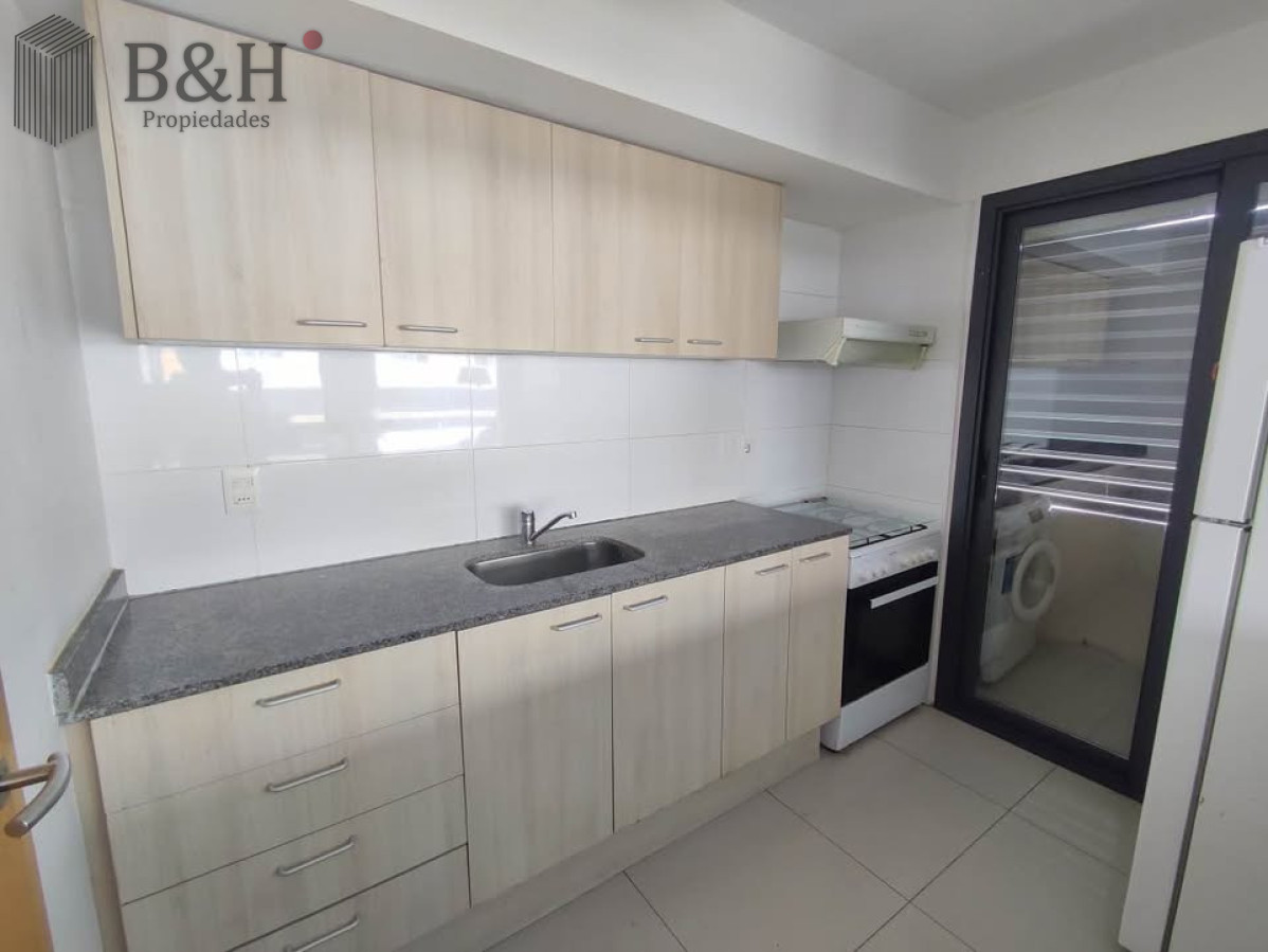 Apartamento ID.7544 - Apartamento en venta, 3 dormitorios, centro de Maldonado