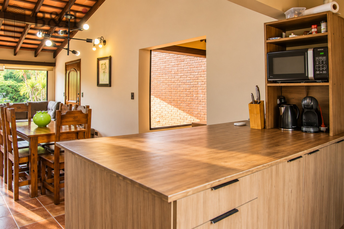 Casa ID.8058 - En venta casa de 3 Dormitorios en Jardines de Córdoba