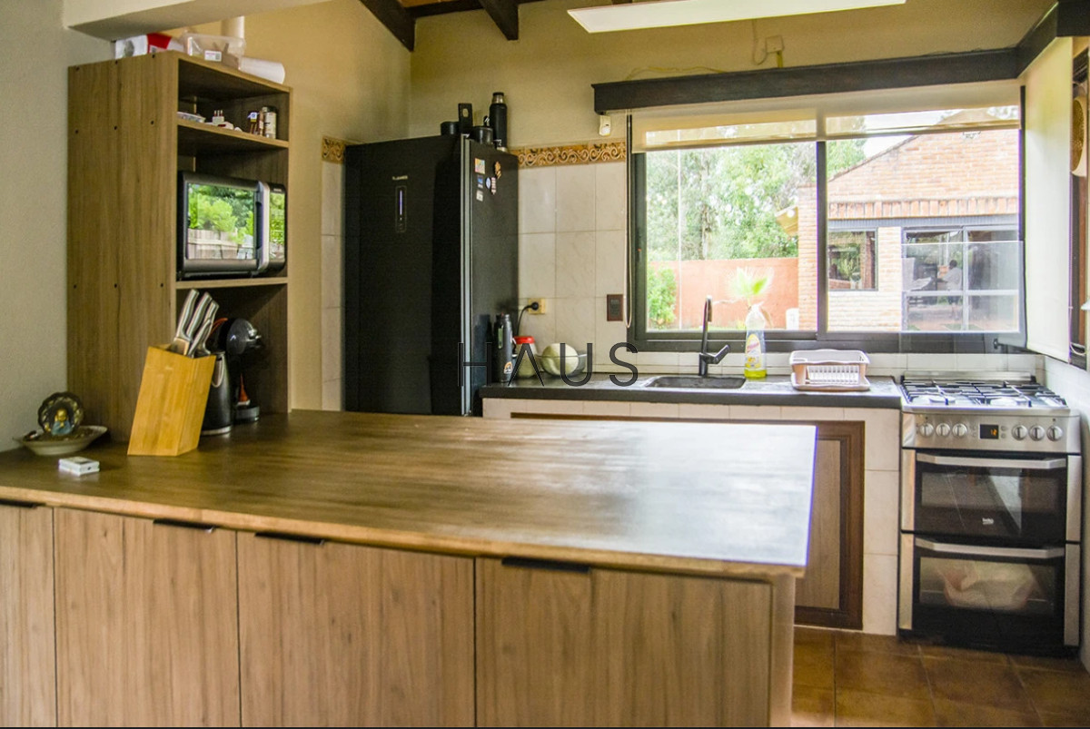 Casa ID.938 - En venta casa de 3 Dormitorios en Jardines de Córdoba