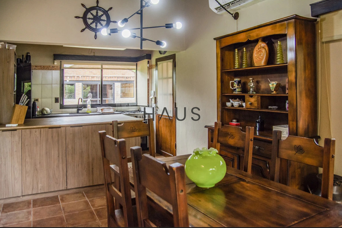 Casa ID.938 - En venta casa de 3 Dormitorios en Jardines de Córdoba