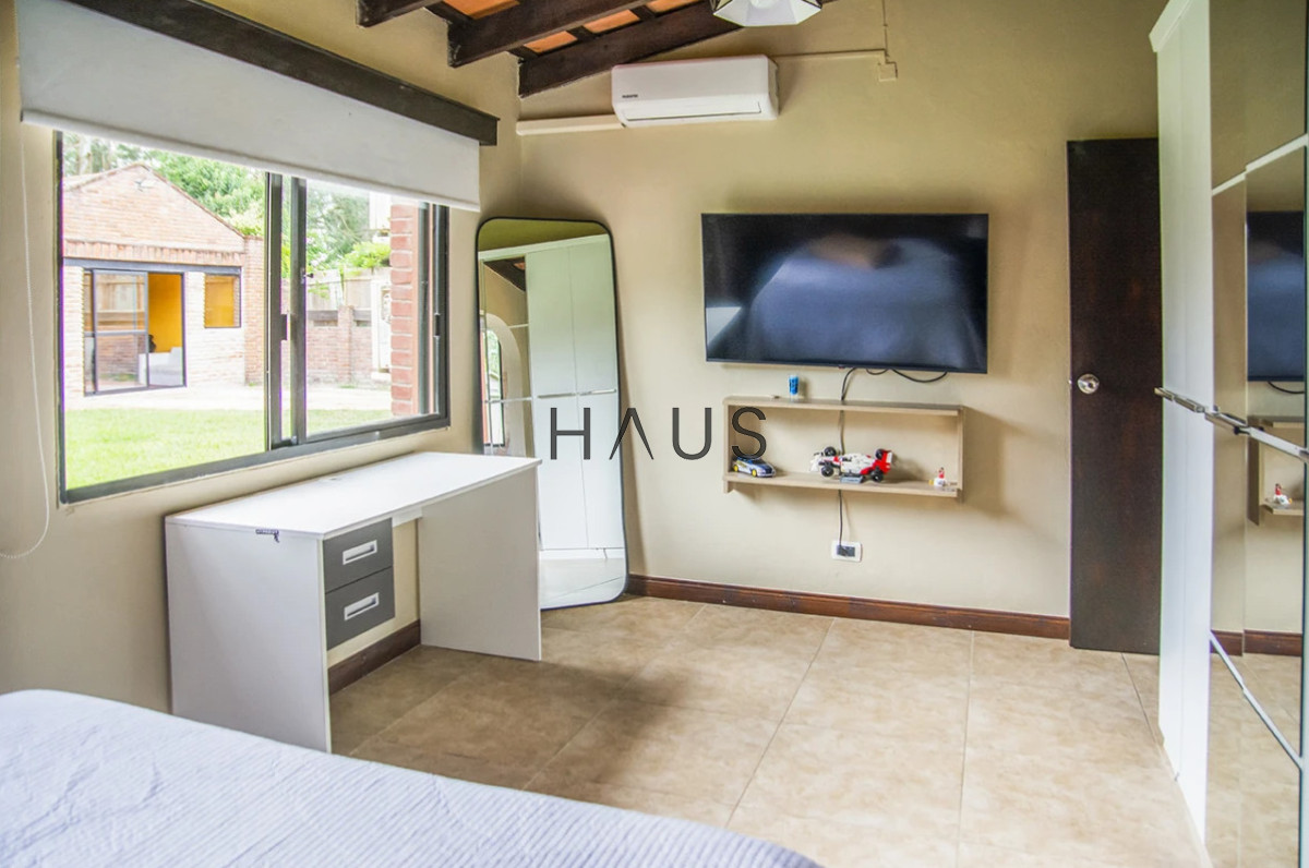 Casa ID.938 - En venta casa de 3 Dormitorios en Jardines de Córdoba