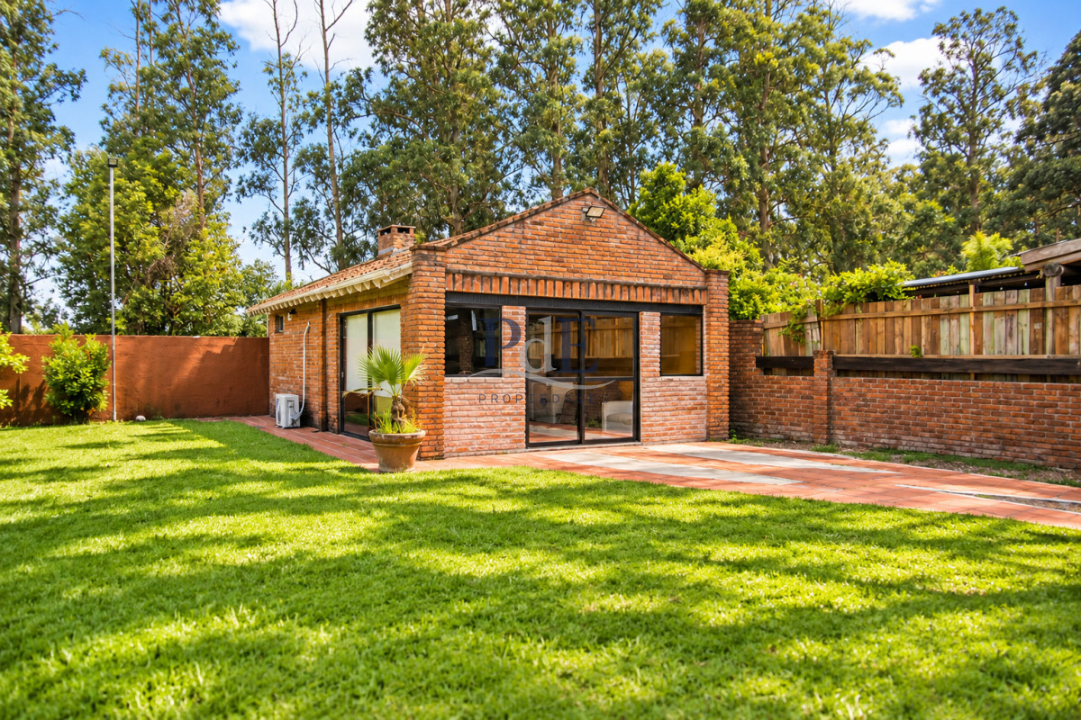 En venta casa de 3 Dormitorios en Jardines de Córdoba - Imagen 4