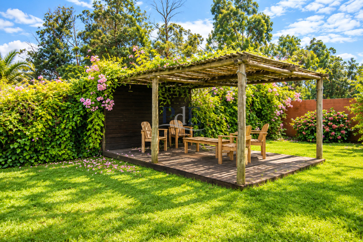En venta casa de 3 Dormitorios en Jardines de Córdoba - Imagen 9