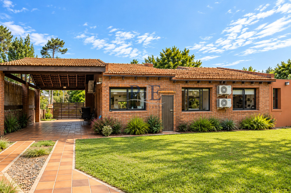 En venta casa de 3 Dormitorios en Jardines de Córdoba - Imagen 10