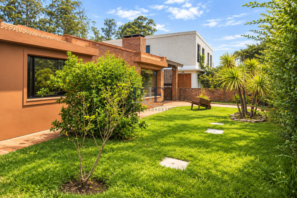 En venta casa de 3 Dormitorios en Jardines de Córdoba - Imagen 7