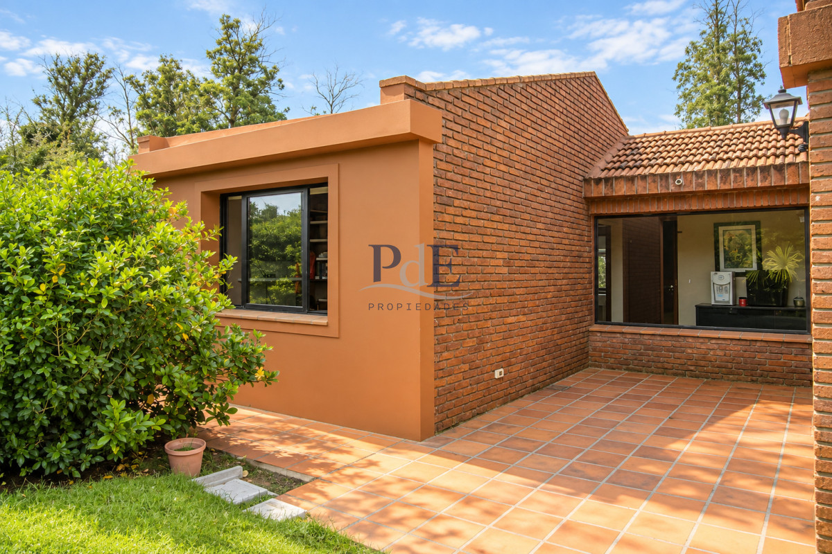 En venta casa de 3 Dormitorios en Jardines de Córdoba - Imagen 12