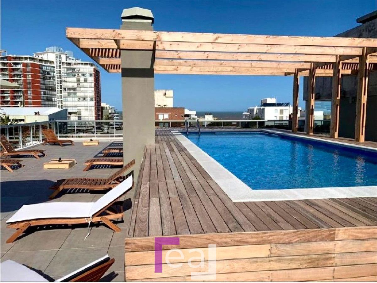 Apartamento ID.226 - Penthouse 1 dormitorio peninsula en alquiler Anual 