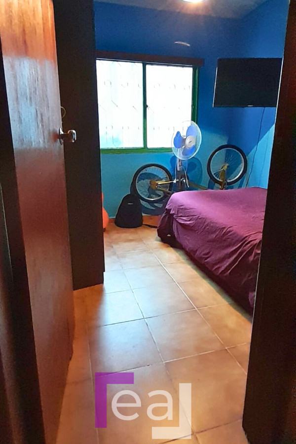 Apartamento ID.301 - Apartamentos en Venta en Ciudad Vieja  padrón único con 4 unidades 