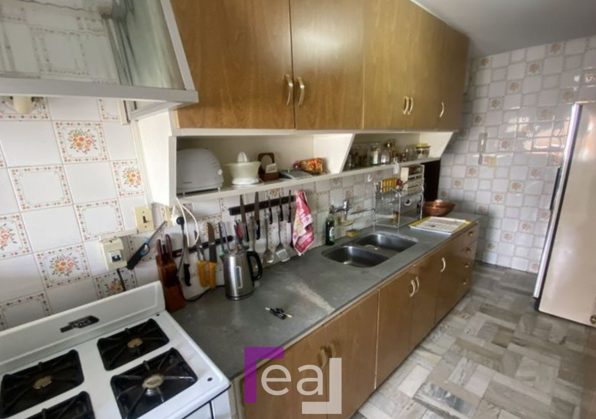Apartamento ID.121 - Apartamento en pleno pocitos 3 dorm 3 baños y servicio