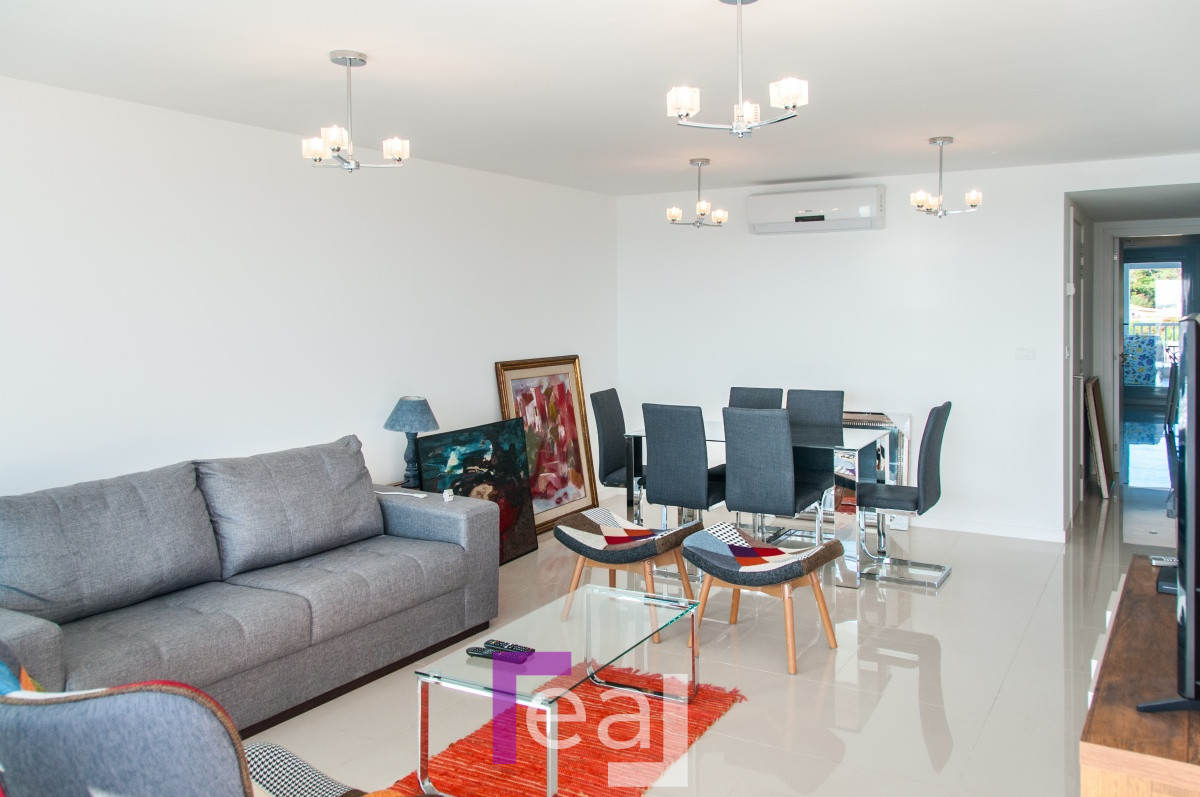 Apartamento ID.15 - Penthouse duplex en primera linea de la playa mansa