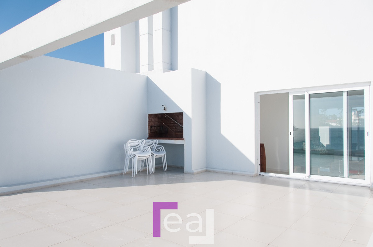 Apartamento ID.15 - Penthouse duplex en primera linea de la playa mansa