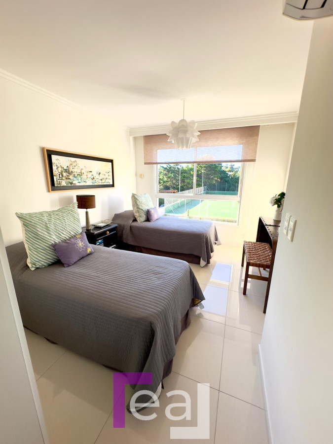 Apartamento ID.224 - Mansa primera linea - 3 suites y dependencia - Full Amenities 