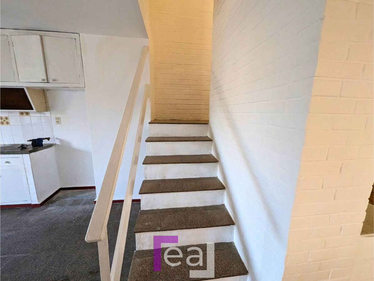Apartamento ID.142 - Venta Apartamento 3 dormitorios a 200 Metros De Millán Y Raffo 