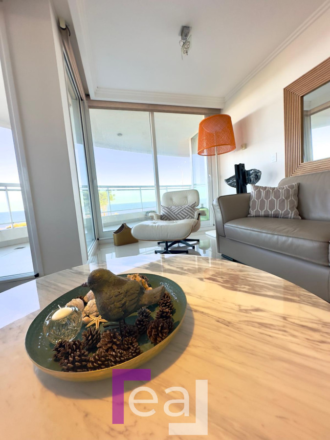 Apartamento ID.224 - Mansa primera linea - 3 suites y dependencia - Full Amenities 