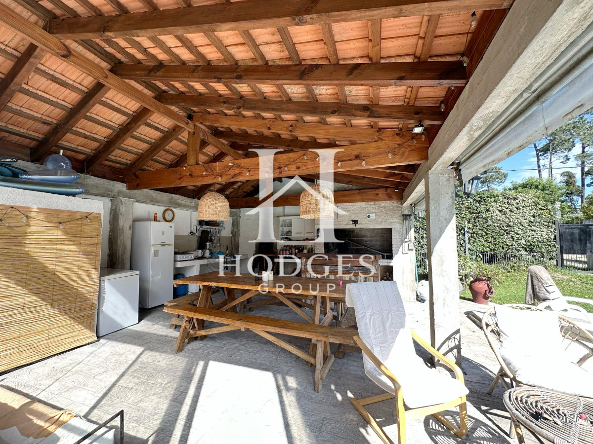 Casa ID.221 - Casa en Venta de 4 Dormitorios ubicada en Pinares, Punta del Este