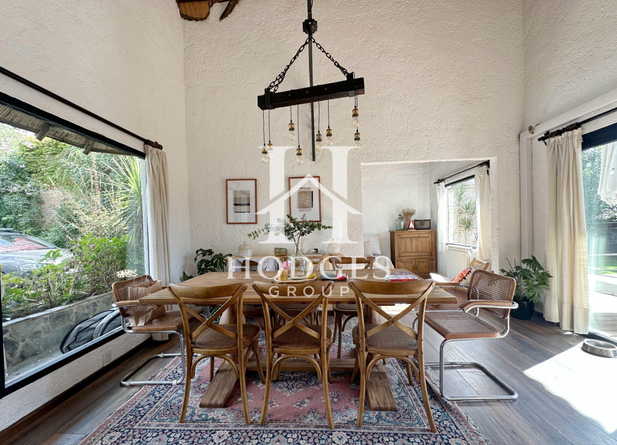 Casa ID.221 - Casa en Venta de 4 Dormitorios ubicada en Pinares, Punta del Este