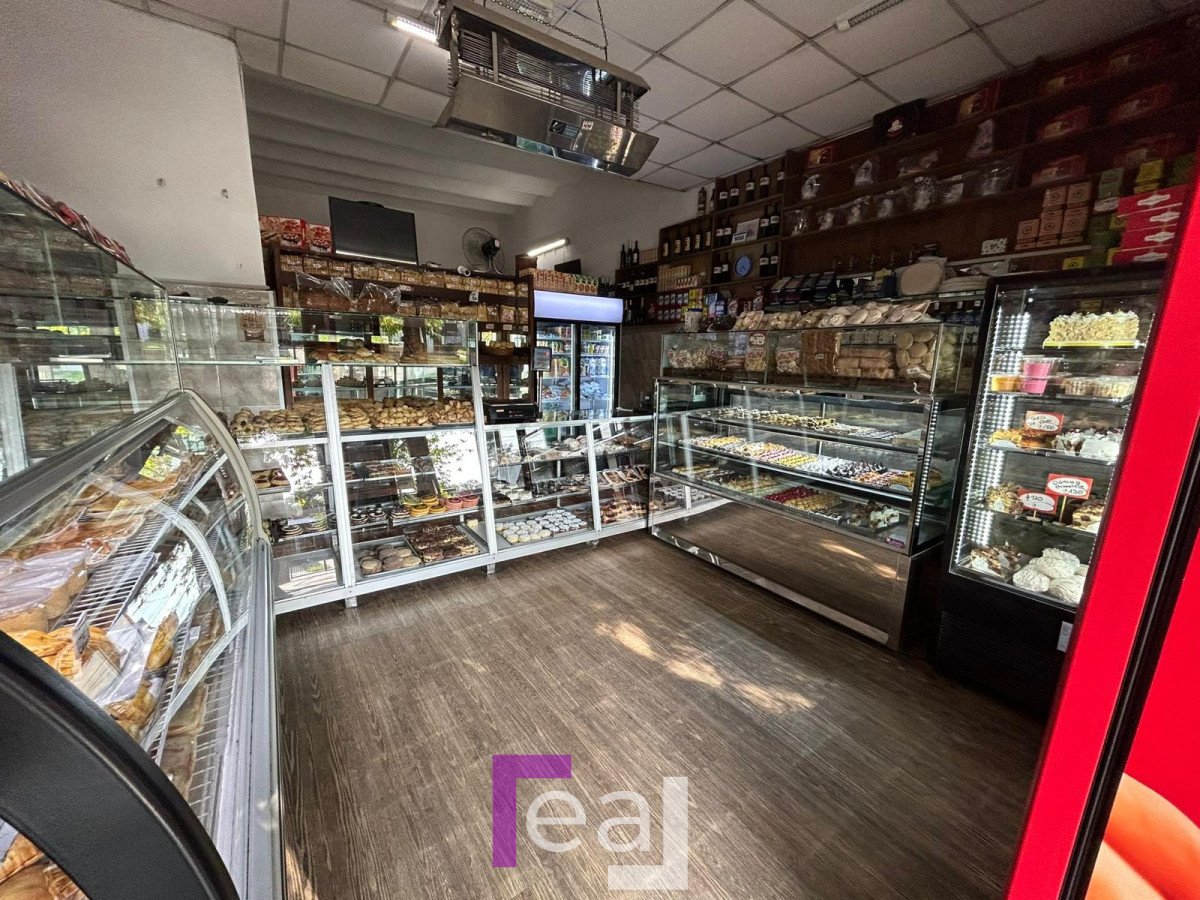 Casa ID.115 - Casa en venta y Panadería funcionando en el mismo padrón