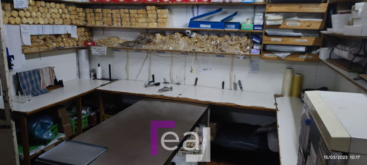 Casa ID.115 - Casa en venta y Panadería funcionando en el mismo padrón