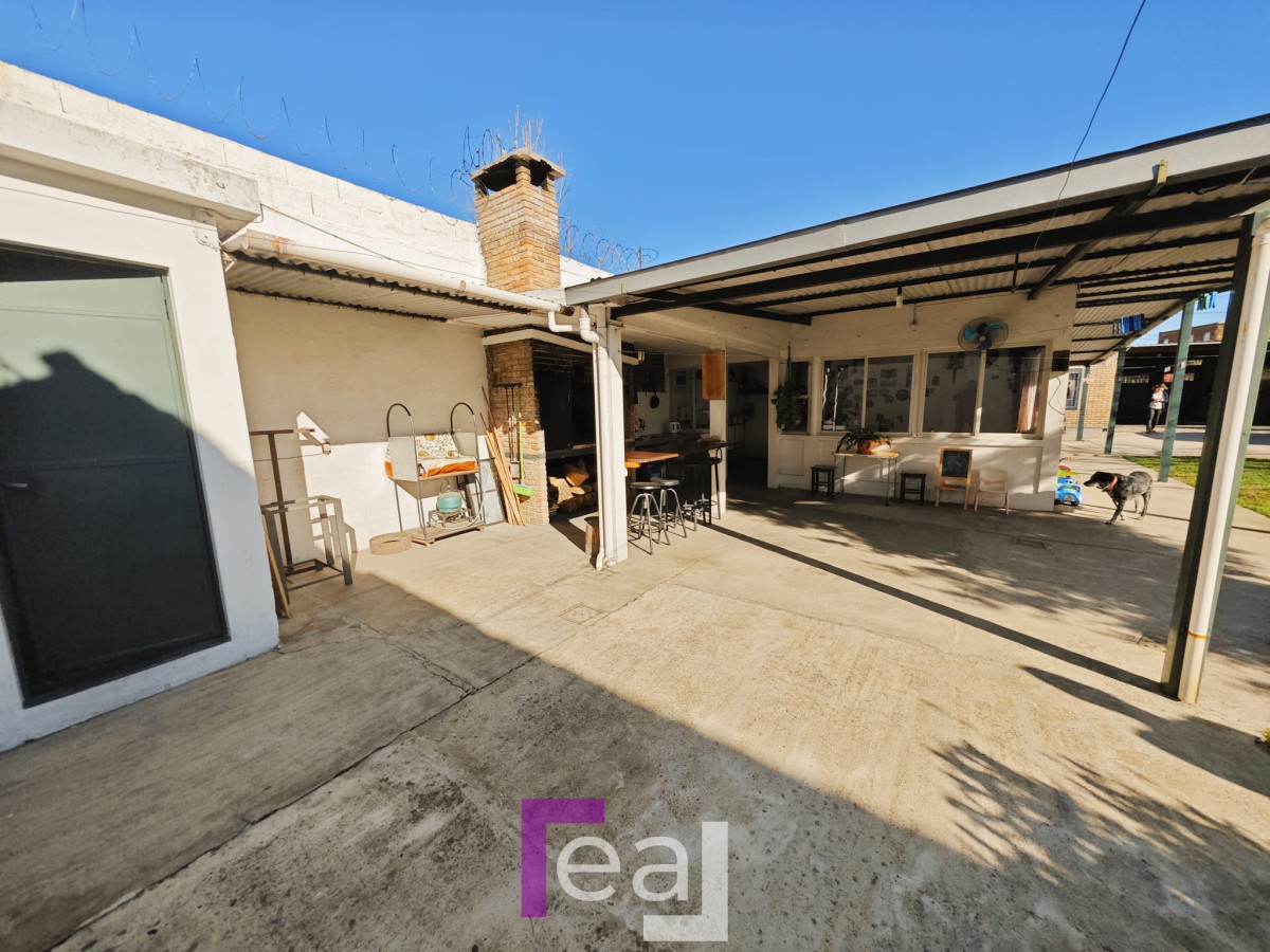Casa ID.60 - Casa en venta Perez Castellanos , proximo a Antel Arena