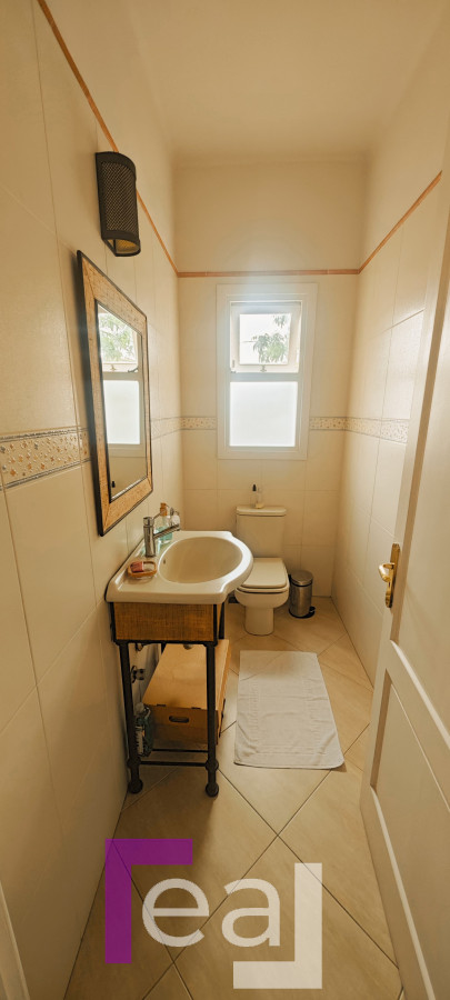 Casa ID.164 - Venta de Espectacular Casa Frente al Mar en  Piriápolis