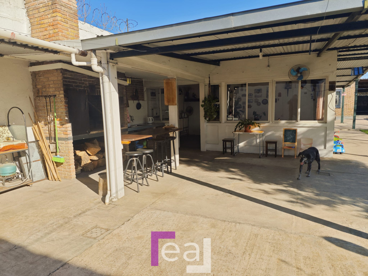 Casa ID.60 - Casa en venta Perez Castellanos , proximo a Antel Arena