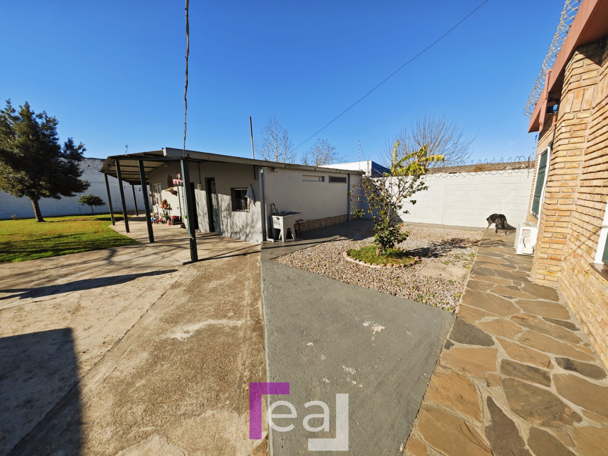 Casa ID.60 - Casa en venta Perez Castellanos , proximo a Antel Arena