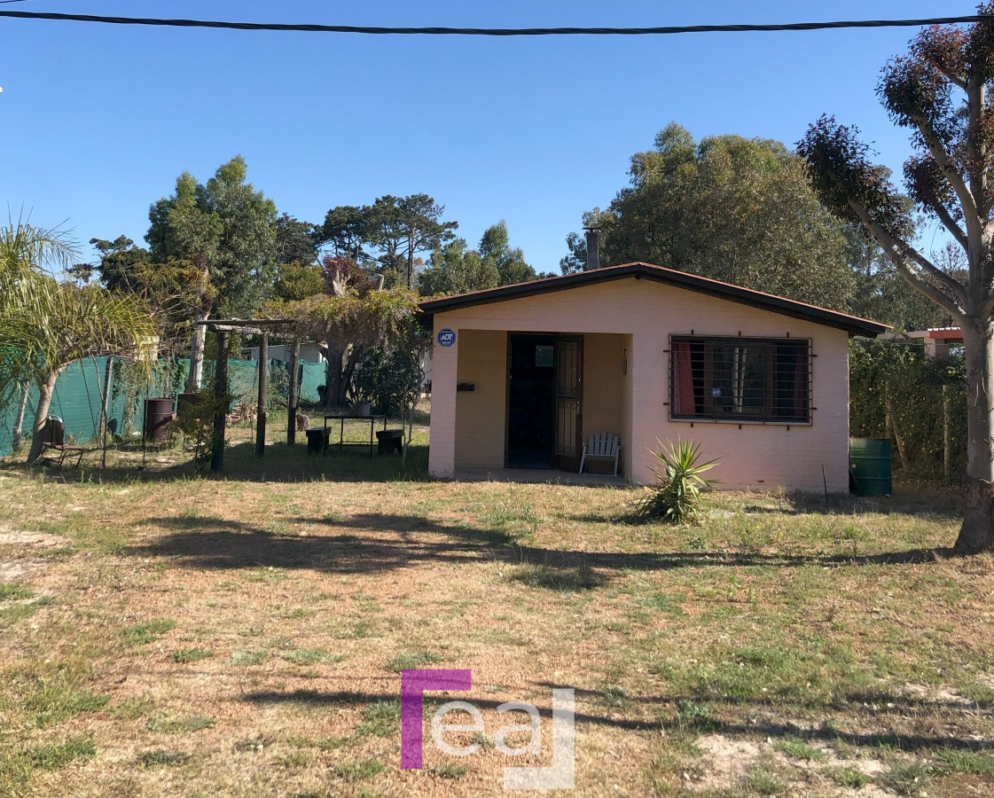 Casa ID.323 - Casa en Venta en Bello Horizonte dos dormitorios