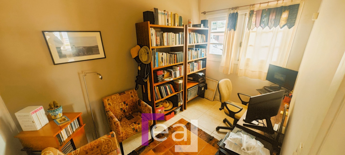 Casa ID.164 - Venta de Espectacular Casa Frente al Mar en  Piriápolis