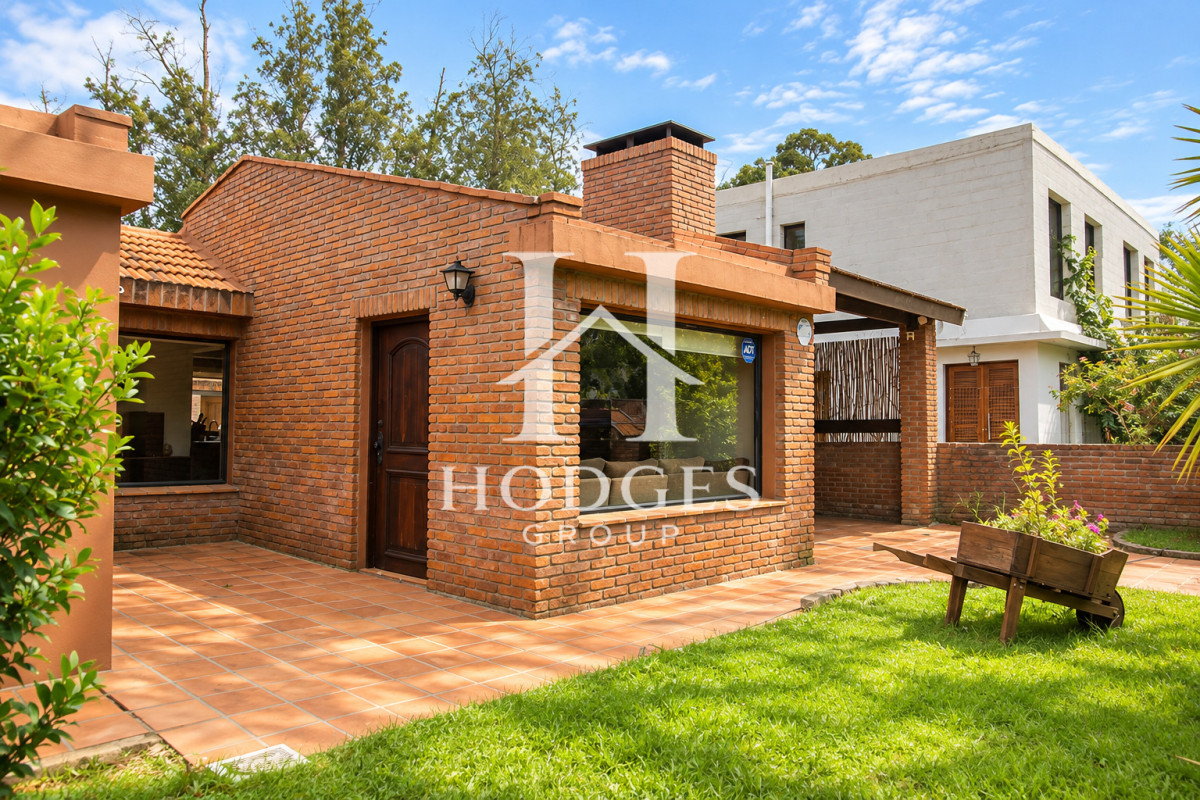 Casa ID.397 - En venta casa de 3 Dormitorios en Jardines de Córdoba