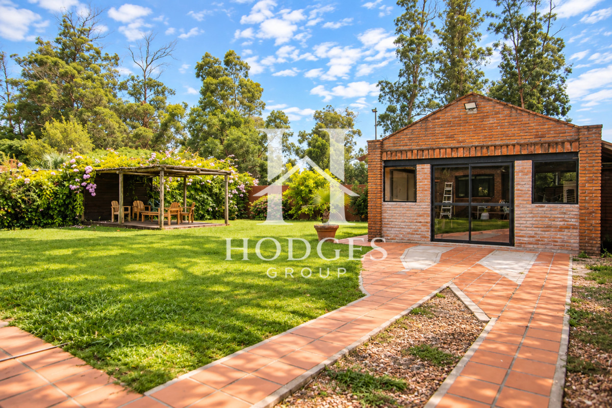 Casa ID.397 - En venta casa de 3 Dormitorios en Jardines de Córdoba