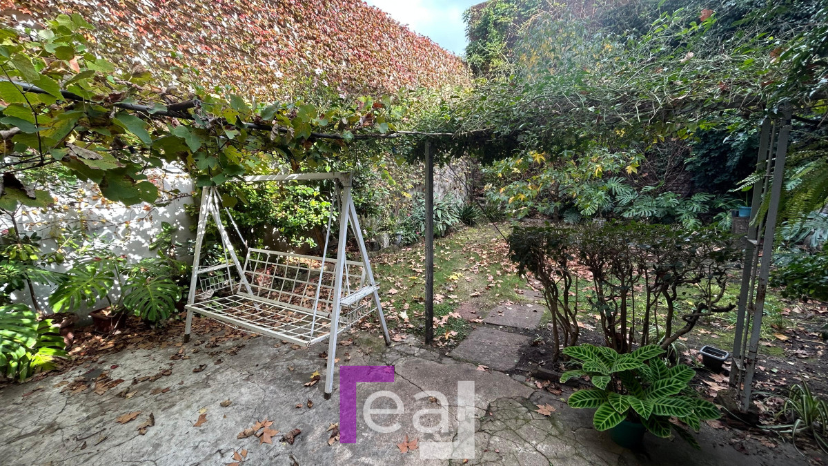 Casa ID.443 - Venta casa y apartamento en cordón cuatro dormitorios 