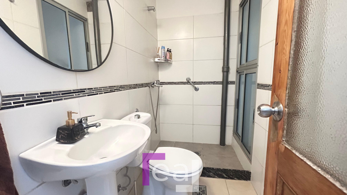 Casa ID.443 - Venta casa y apartamento en cordón cuatro dormitorios 